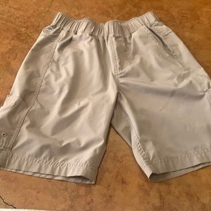 Magellan elastic waist khaki shorts. Youth medium.